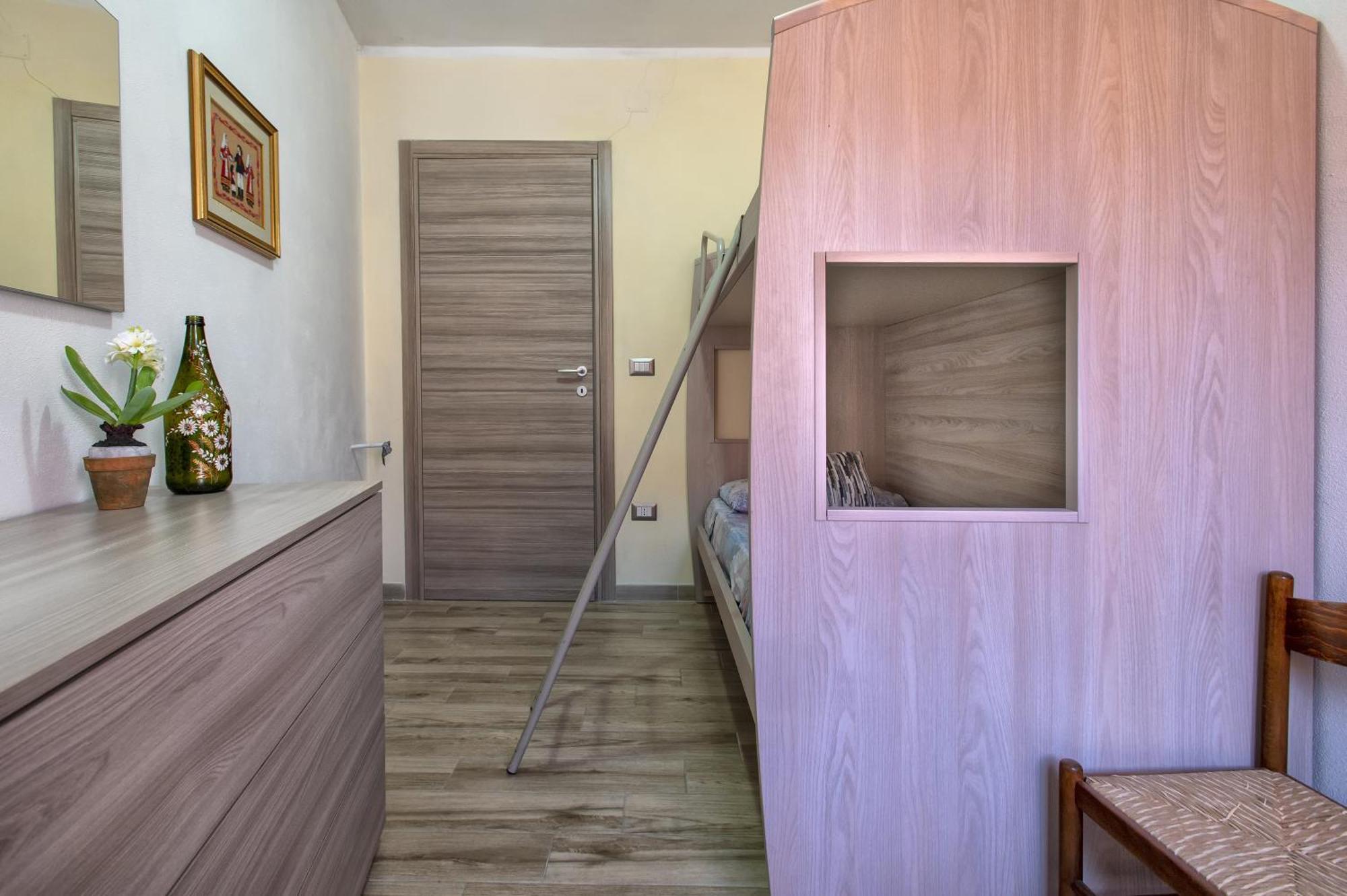 Relax House And Fitness 9 Apartment Villanova Monteleone Екстериор снимка